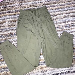 OLIVE GREEN TROUSERS FOR WOMEN WITH WAIST TIE